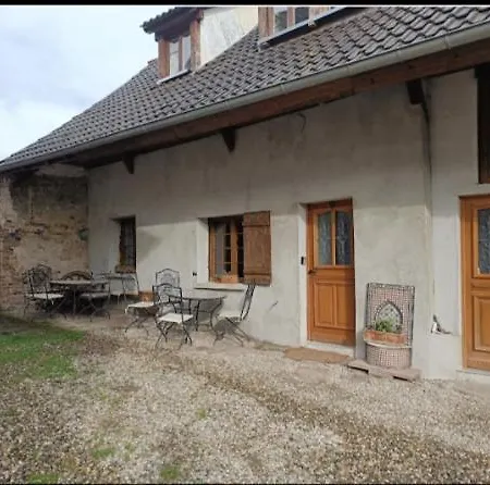 Grange Renovee Dans Cour Privee Avec Jardin *